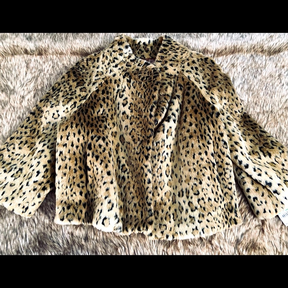 Leopard Crop Coat